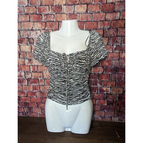 Elodie Zebra Print Gathered  Puff Sleeve Top size s - Picture 1 of 3